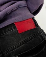 DISTRESSED DENIM - WASHED BLACK